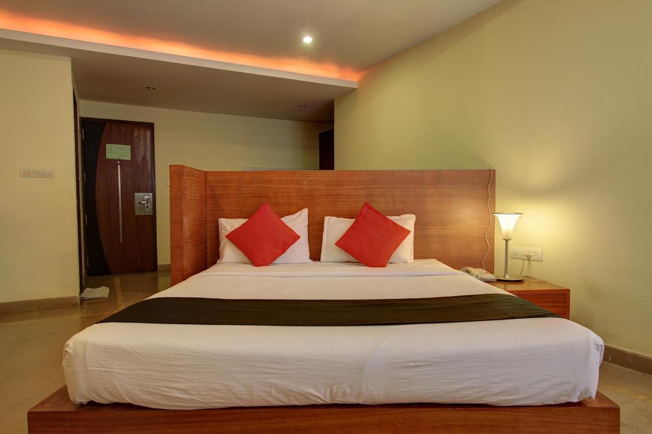Collection O 29684 Hotel Vikram Palace & Restaurant Dayal Bagh Номер фото